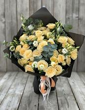 Букет цветов из:  Розы и Лизиантусы #REPLACE_PRED# Кутулике