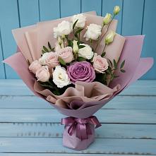 Букет цветов из:  Розы и Лизиантусы в Кутулике