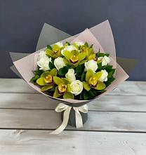 Букет цветов из:  Орхидеи и Розы в Кутулике