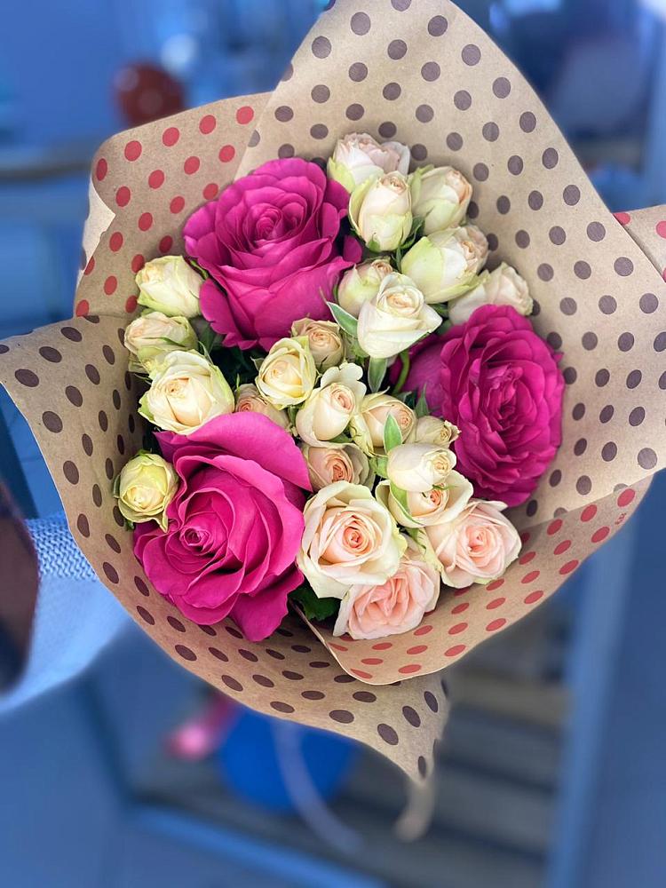 Букет цветов из: Розы в Кутулике