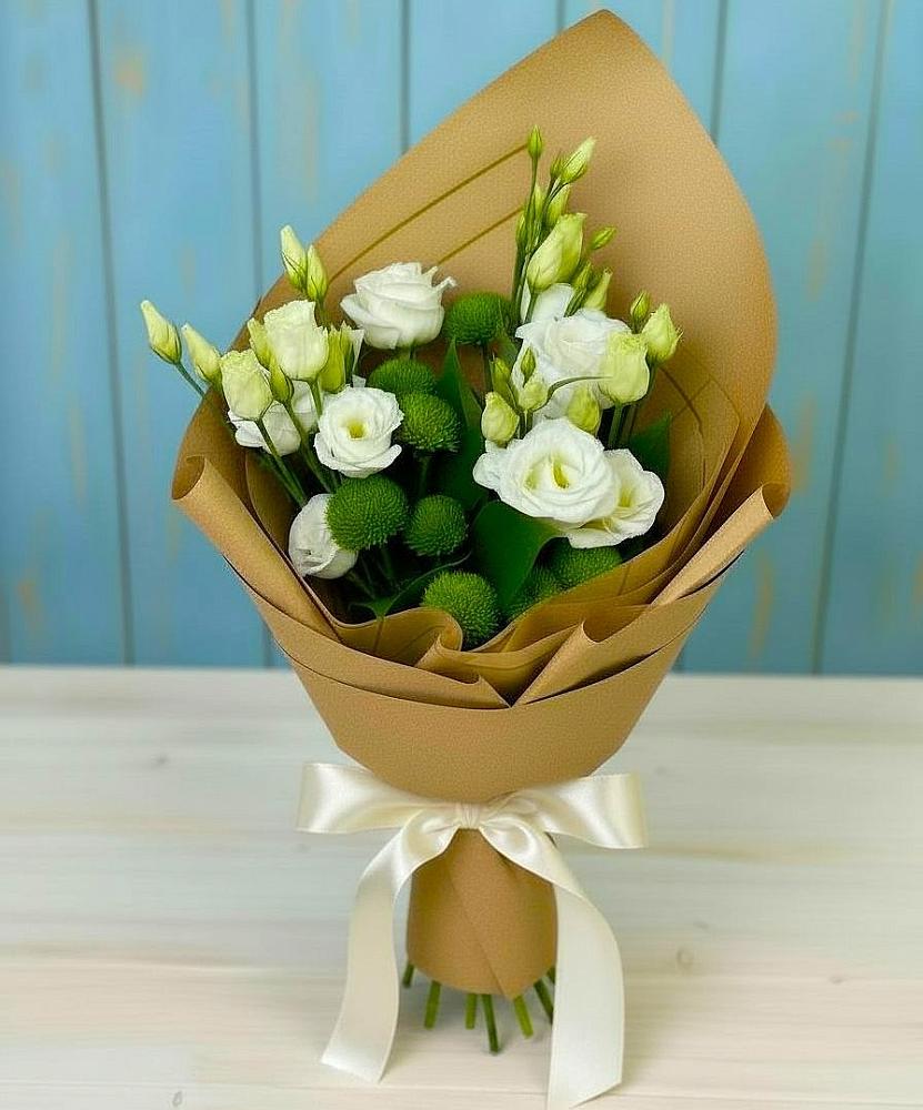 Букет цветов из: Хризантемы и Лизиантусы в Кутулике