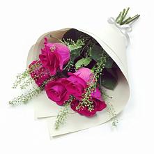 Букет цветов из:  Розы в Кутулике