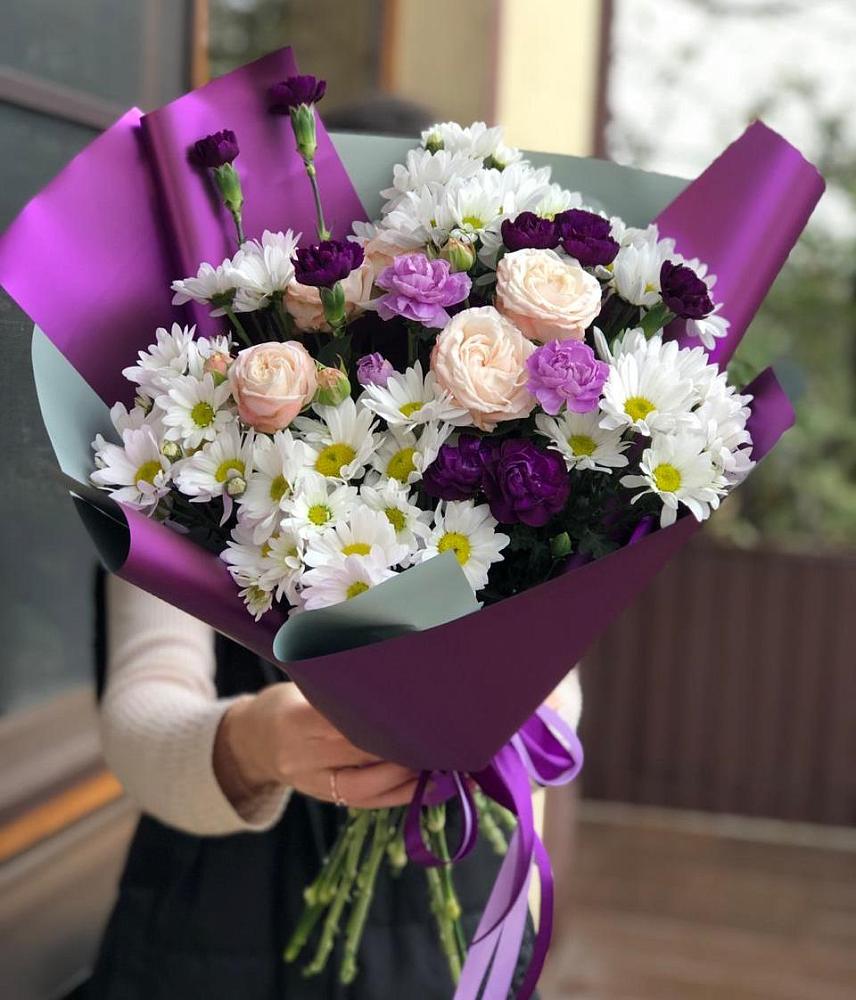 Букет цветов из: Хризантемы, Гвоздики и Розы в Кутулике