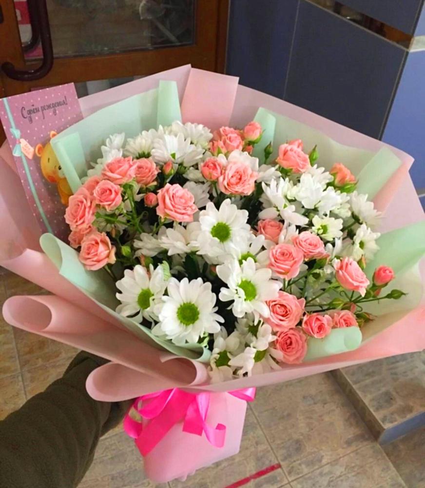 Букет цветов из: Розы и Хризантемы в Кутулике