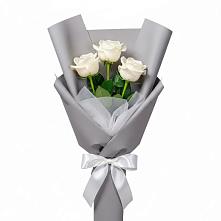 Букет 3 белые розы в Кутулике