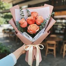 Букет цветов из:  Розы #REPLACE_PRED# Кутулике