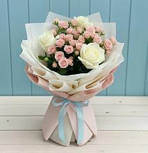Букет цветов из:  Розы #REPLACE_PRED# Кутулике
