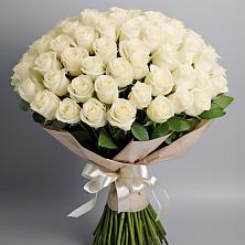 Букет 101 беля роза Белоснежка в Кутулике