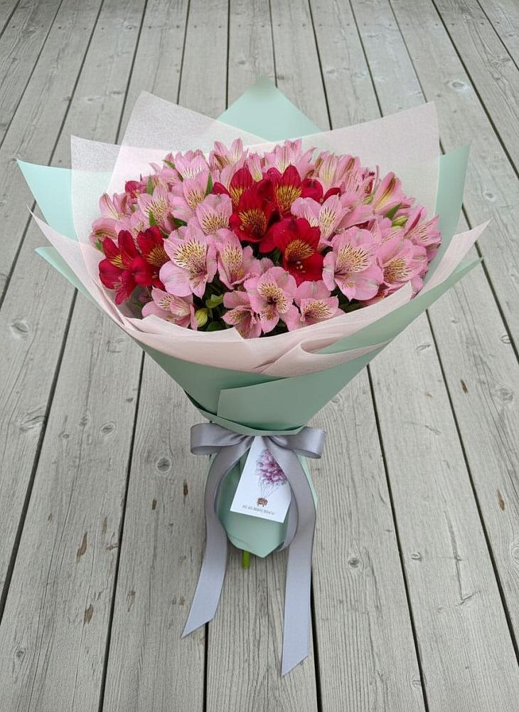 Букет цветов из: Альстромерии в Кутулике