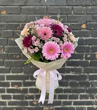 Букет цветов из:  Герберы и Хризантемы в Кутулике