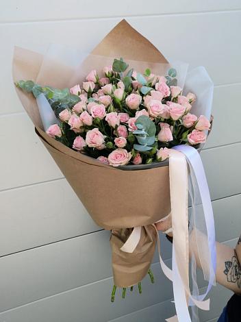 Букет цветов из: Розы в Кутулике