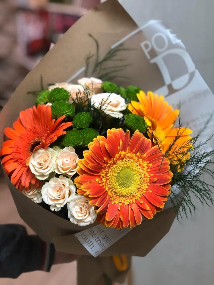 Букет цветов из: Герберы, Хризантемы и Розы в Кутулике