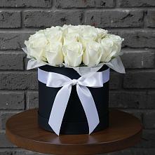 Цветочная композиция из Розы в шляпной коробке в Кутулике